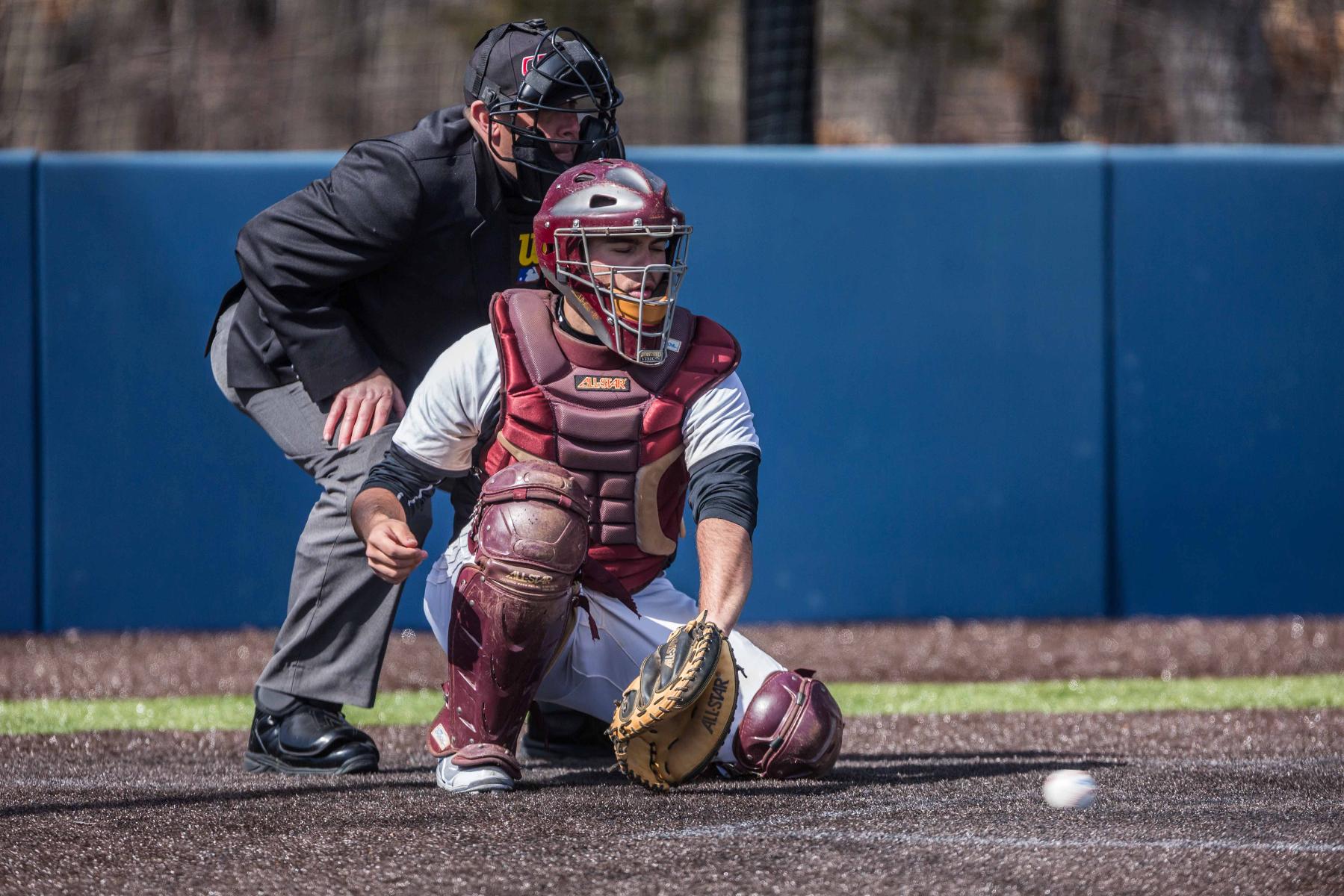 Baseball Battles to 11-10 Victory Over Blazers