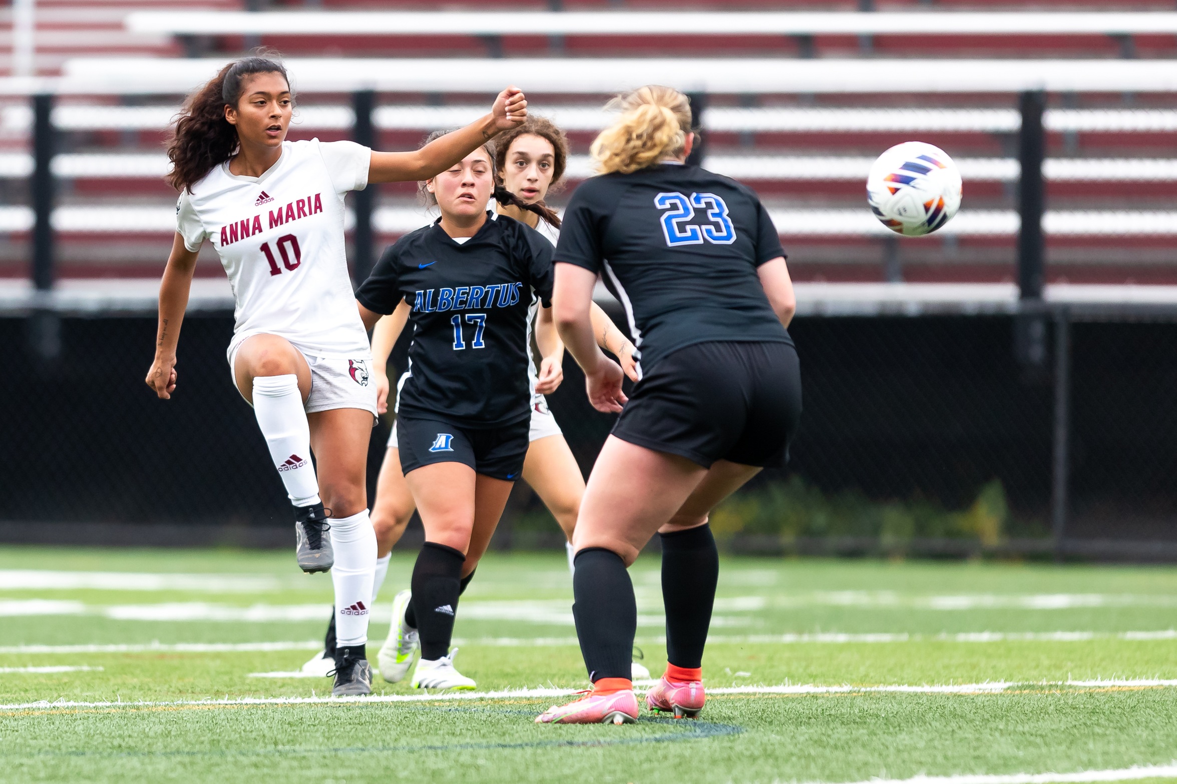 Sharks Sneak Past Women&rsquo;s Soccer 1-0
