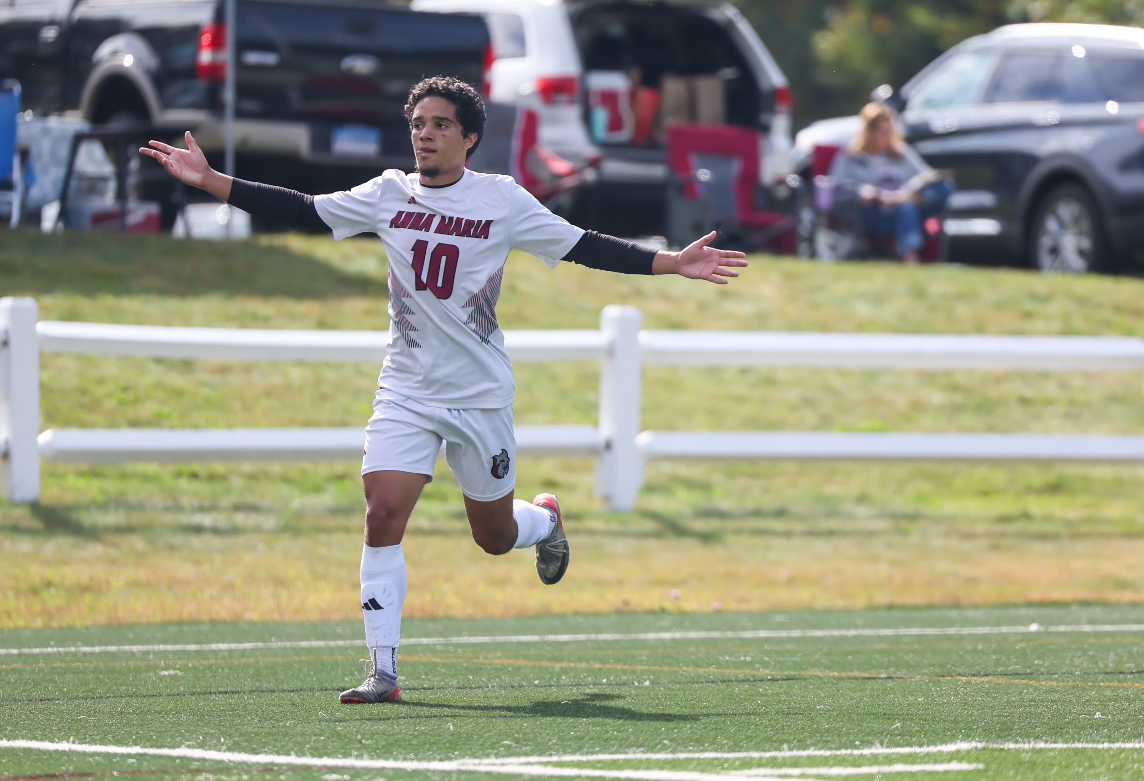 Moran Buries Two Goals In Win Over Bulldogs