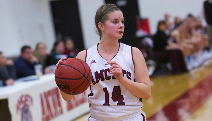 Women's Basketball Outruns Mount Ida, 70-50