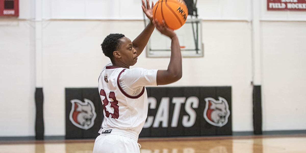 Sophomore forward Marinique Reddin (Tampa, FL)