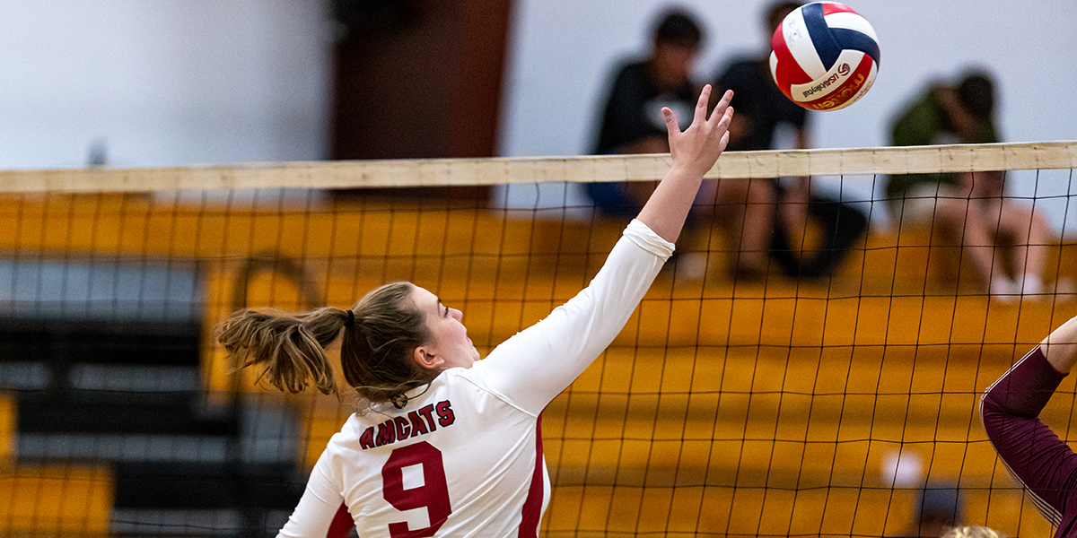 Senior middle blocker Ashley Sheehan (Medford, MA)
