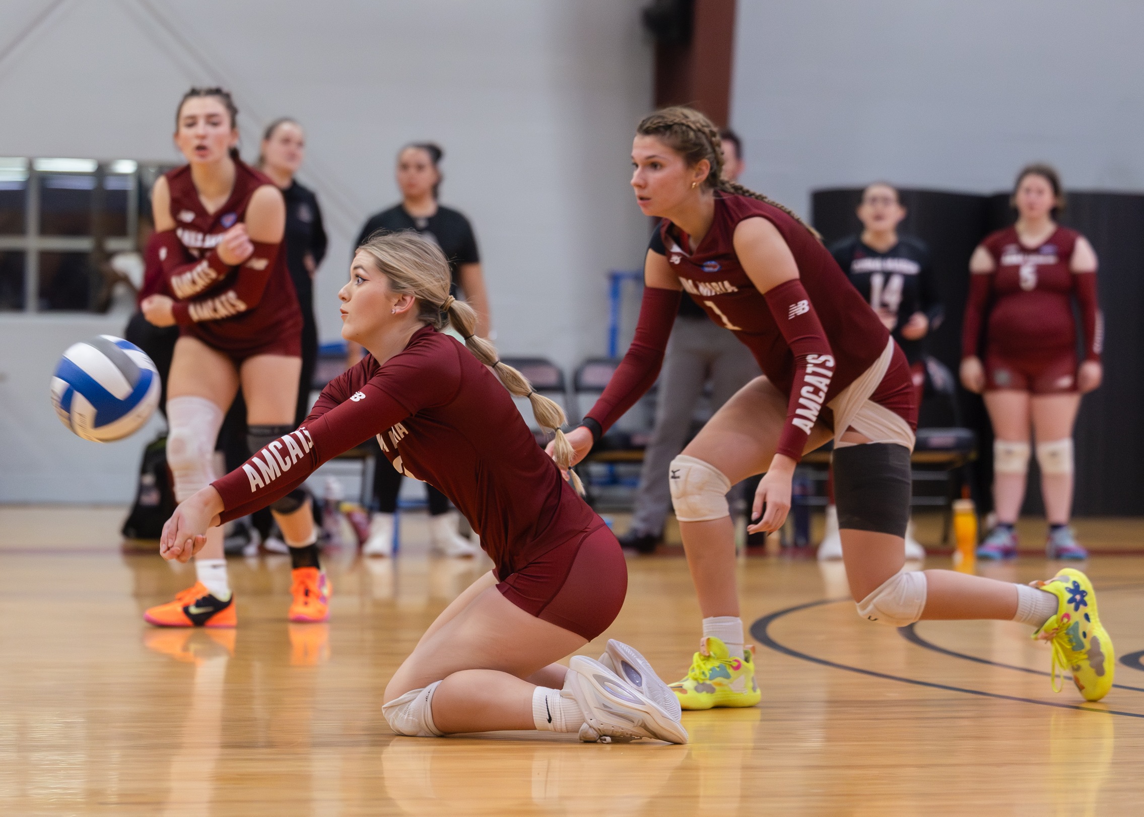 VOLLEYBALL DROPS THREE STRAIGHT TO RHODE ISLAND COLLEGE