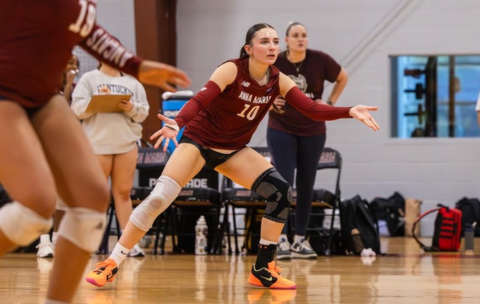 Women&rsquo;s Volleyball Battles With Vikings